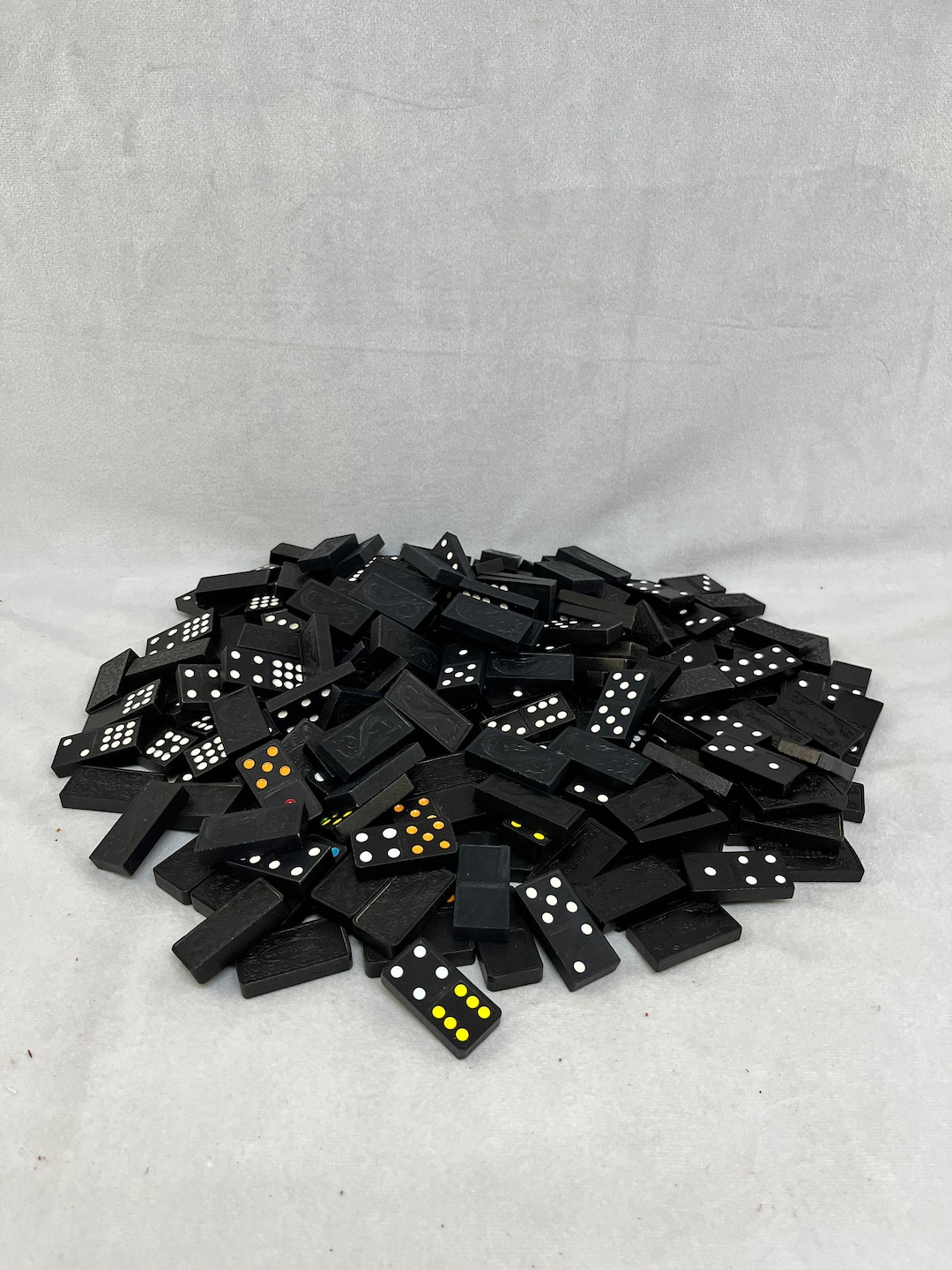 Bulk Set of Vintage Dominoes, 200+ Pieces - Etsy