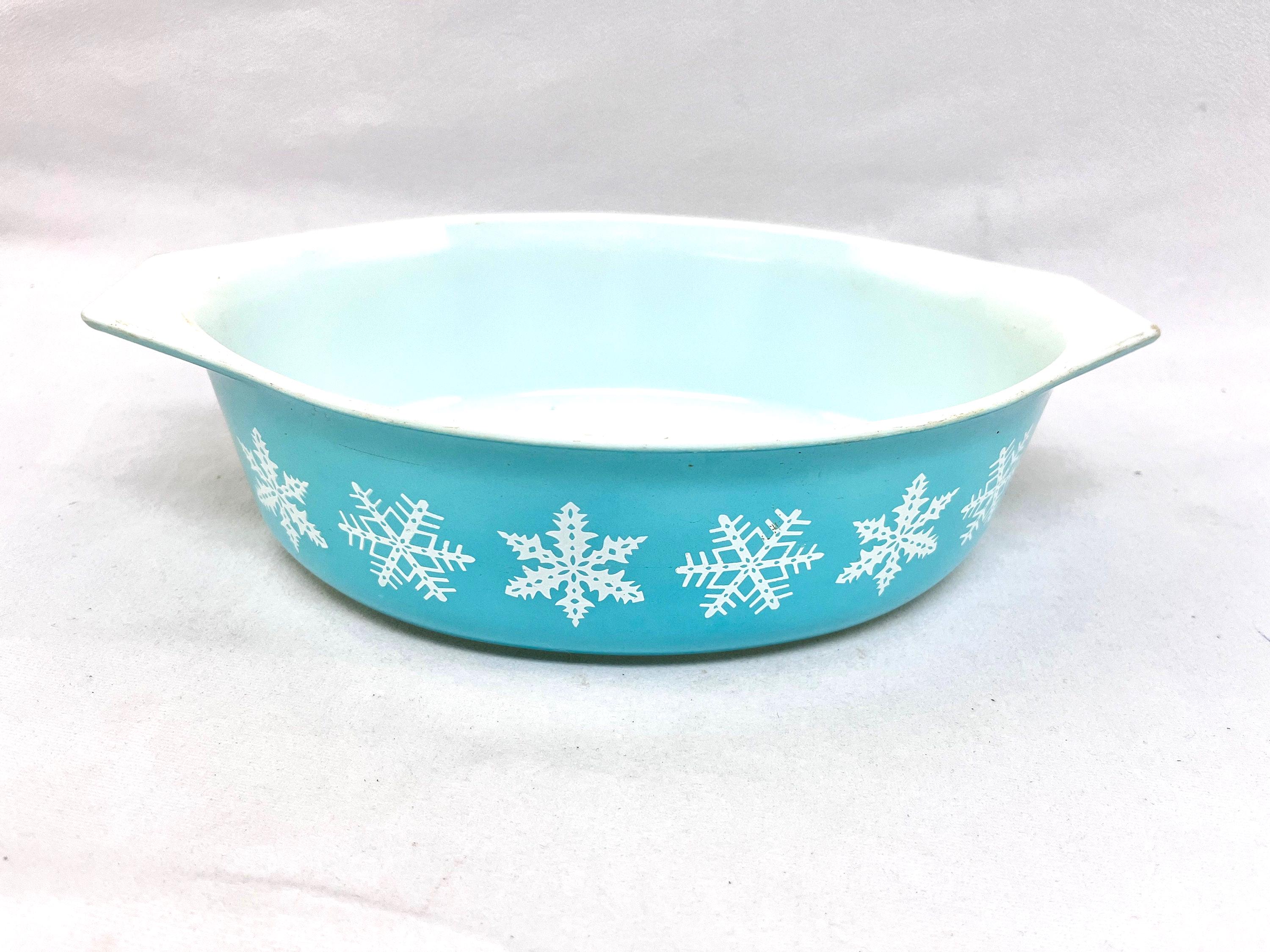 Vintage Pyrex Turquoise Snowflake Casserole Dish #045, 2-1/2 Quart