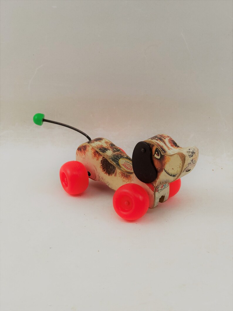 snoopy pull toy vintage