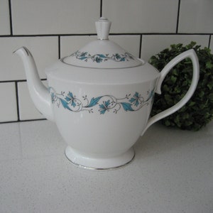 10.5” Vintage Royal Albert Harmony Teapot Silver Platinum Turquoise Aqua Teal Hand-painted England Quatrefoil lid handle Retro shower party