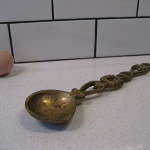 10&quot; Vintage Welsh Decorative Love Spoon Gift for the One You Love Brass Heavy Patina Pouring Spout Retro metalwork cozy boho classic kitchen