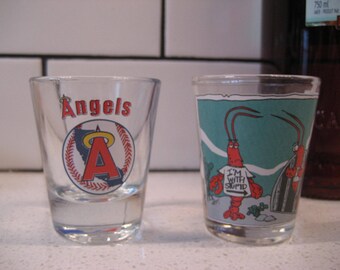 CHOICE vintage Shot Glasses MLB Los Angeles Angels autocollant original I'm with stupid Pair Lobsters one in the trap retro home bar cart gift