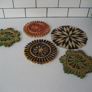 5pc Set Vintage Woven Straw Raffia Wooden Trivets boho chic woven multi-colour gallery wall hanging plant coasters unusual shape eclectic