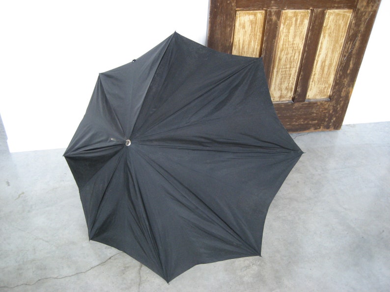 Vintage Carved Bamboo Root Handle Umbrella Parasol classic rainy day movie prop photo shoot gentleman gift commute in style walking stick