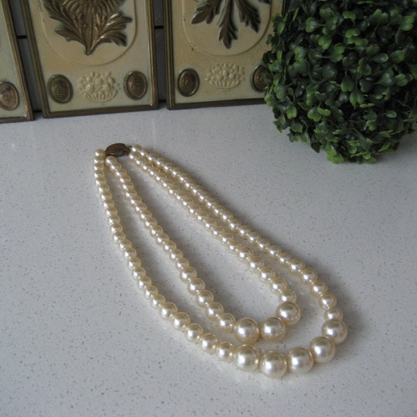 Lovely Vintage Double Strand Graduated Faux Pearl Necklace Coco Chanel-style runway fashionista gift midcentury housewife Mad Men glam gift