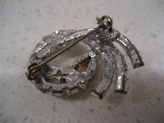 Vintage Spiral Rhinestone Pin Pear Shaped Centre … - image 9
