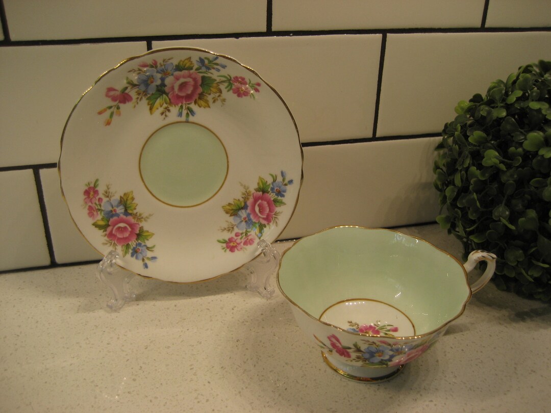 Vintage Paragon Wide Mouth Teacup Set Pale Spring Green Retro Roses ...