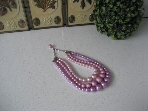 Vintage Triple Strand Graduated Faux Pearl Neckla… - image 1