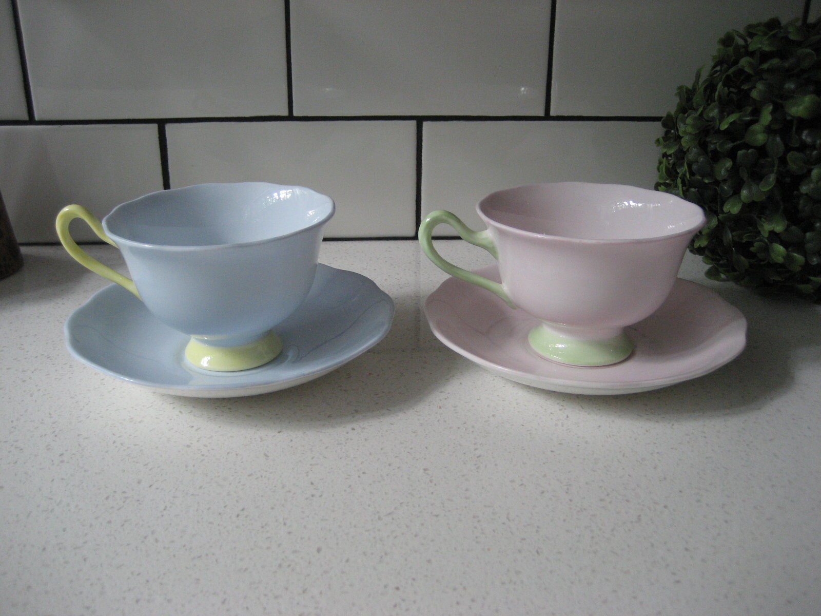 CHOICE Vintage Royal Albert Pastella Bone China Teacup Saucer Duo Avon shape wide-mouth pastel England c.1935-50s kawaii 80s post mod style