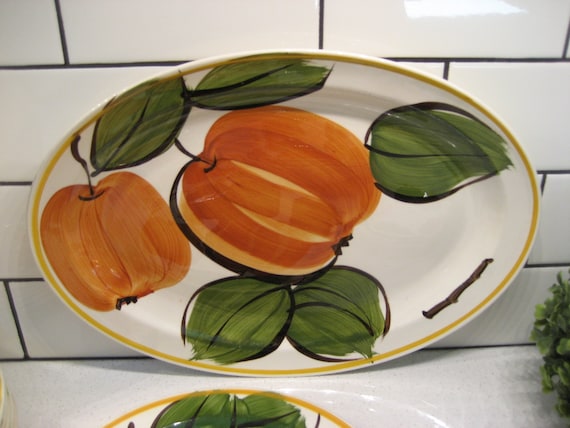 CHOICE Vintage Island Worcester RARE Pumpkin Dishes Vera Neumann