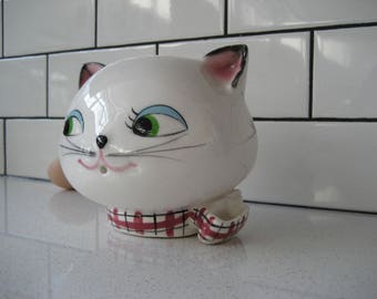 Large Vintage Holt Howard Kozy Kitten String Holder Blue eyeshadow Green eyes 3D Red Tartan Bow Scissors Holster c.1958 cat gift adorable
