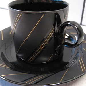 Vintage Manhattan Studio Designer Collection Cup Saucer set Shiny and matte Question mark handle Momoyama Japan new wave post mod espresso