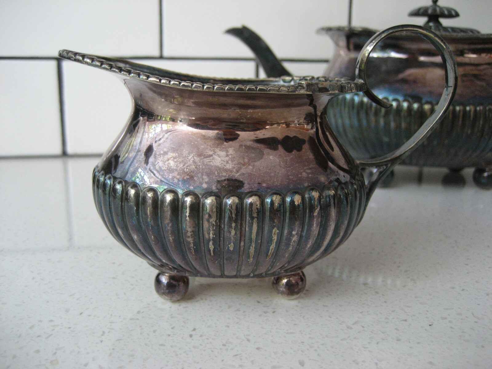 【 William Hutton & Son 】ティーポット【シルバープレート】 Antique Silver-plated Tea Set by William Hutton & Sons Ltd
