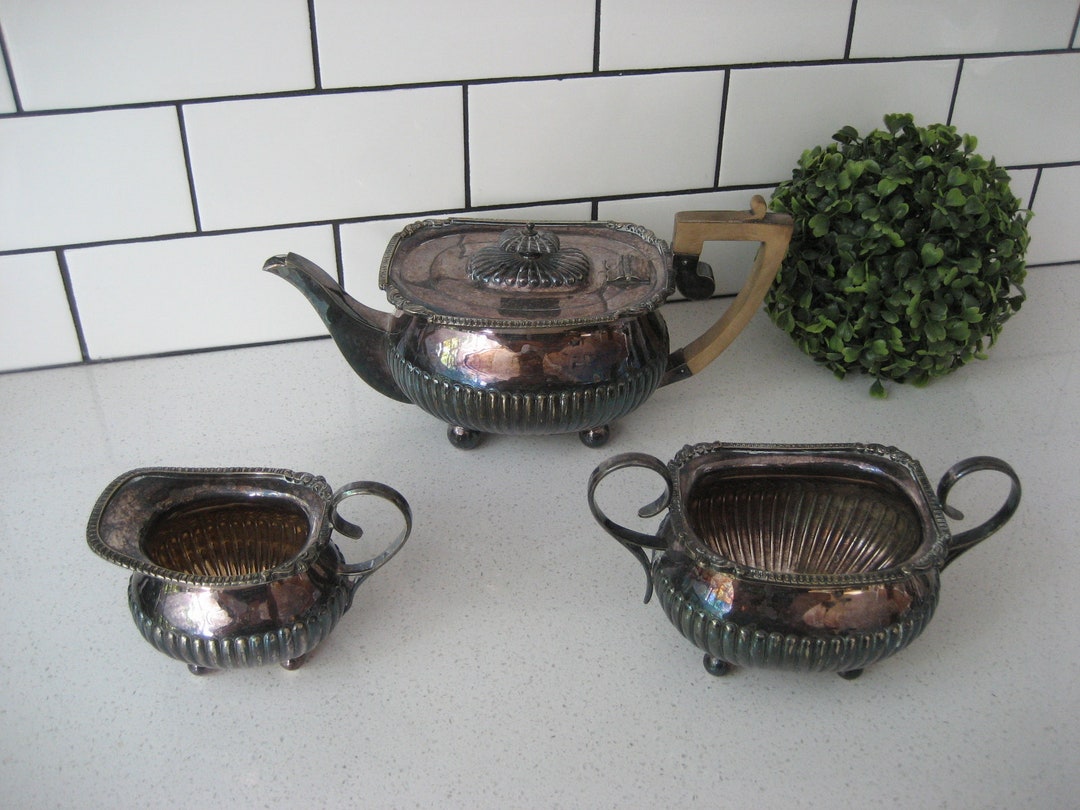 【 William Hutton & Son 】ティーポット【シルバープレート】 Antique Edwardian Tea William Hutton Sons WMH&S Silver