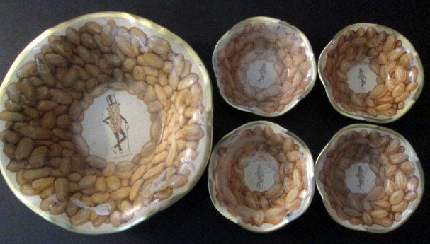 1960s Modernist Wood Nut Bowl + Nutcracker USA Patent - Ambianic
