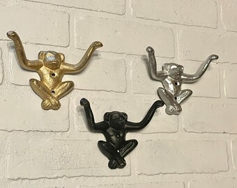 Monkey Hook(18 Colors), Monkey Decor, Playroom Decor, Monkeys, Animal Hook, Key Hook, Leash Hook, Nursery Wall Decor