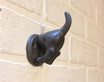 Cast Iron Dog Tail Hook (19 Colors)
