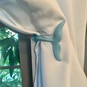 Gjutjärnskrok och gardinfäste (19 färger) Ocean Breeze