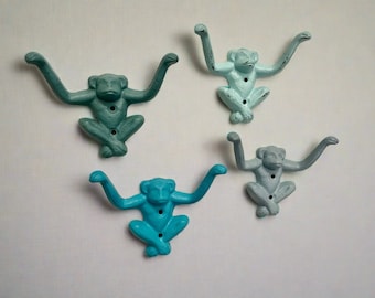 Monkey Hook(19 Colors), Monkey Decor, Playroom Decor, Kids Room, Animal Hook, Key Hook, Leash Hook, Nursery Wall Decor