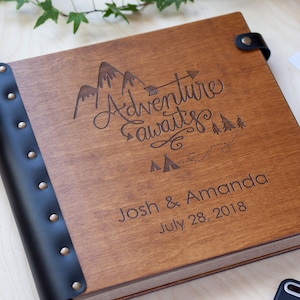 Álbum de fotos de viaje personalizado, álbum de madera Adventure Awaits Photo Book, álbum de fotos de montaña para recuerdos de pasión por los viajes, regalo de viajero