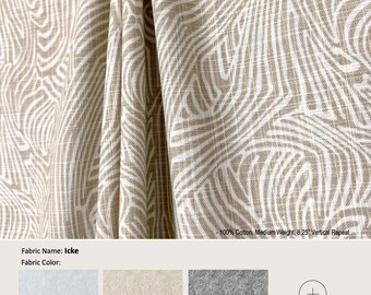 Puede incluir: Primer plano de una tela beige con un patrón abstracto blanco. La tela es 100% algodón, de peso medio y tiene una repetición vertical de 21 cm. La tela está disponible en tres colores: azul mineral, gobi y grafito.