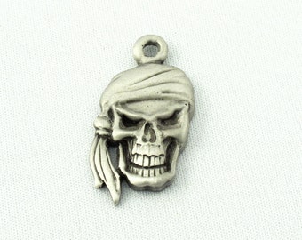 1X Skull Wearing a Bandana Pendant
