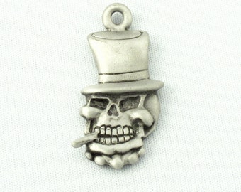 1X Smoking and Wearing a Top Hat Skull Pendants/Charms