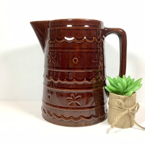 Vintage Marcrest Daisy Dot Pitcher