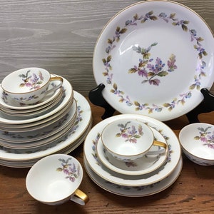 Noritake 20 piece china set