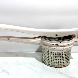 Vintage Tomato Press~Antique Fruit Juicer~Vintage Potato Ricer~Retro Hand Press