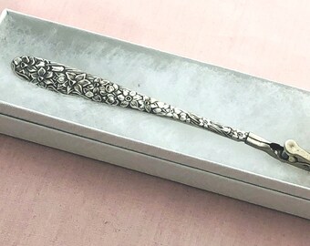 Silver Bracelet Buddy NARCISSUS Helper Fastener Long Repurposed Silverplate Iced Teaspoon Jewelry Accessory BOX incl