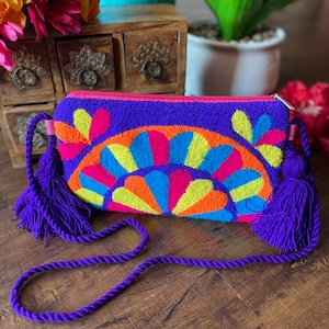 Colombian Crossbody Handmade Tapizada Wayuu Purse. Colorful Clutch with Tassels. Artisanal Handwoven Colombian Punch Needle Bag.