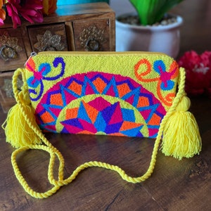 Colombian Crossbody Handmade Tapizada Wayuu Purse. Colorful Clutch with Tassels. Artisanal Handwoven Colombian Punch Needle Bag.