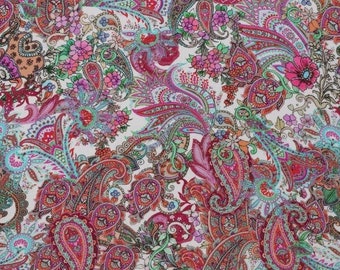 0,5m "Paisley fuchsia" ,14,98 Euro/m,  140 cm breit, Viskose Webware