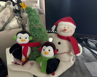 Vintage Hallmark Snowman and Penguins Singing Happy Holidays