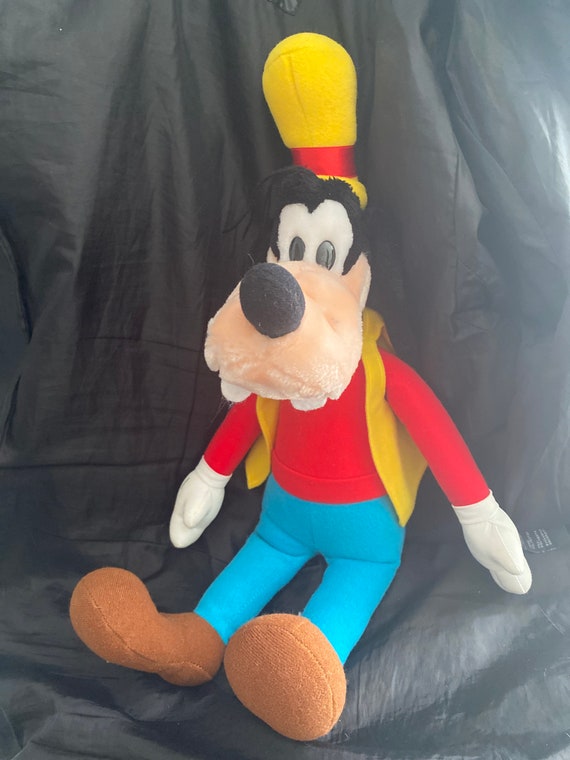 vintage goofy stuffed animal