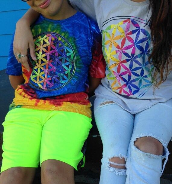 Colorful Flower of Life Rainbow Graphic Tshirt Boho/Hippie Style Tee Sacred Geometry Symbol Rainbow Flower of Life Tee Gifts