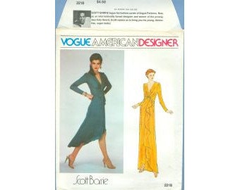 1979 Misses Stretch Knit Dress & Skirt by Scott Barrie UC FF Size 6 or 8 or 10 - Very Easy Vogue American Designer Sewing Pattern 2218