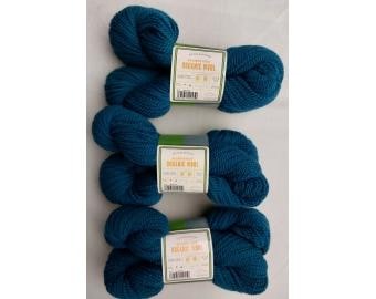 2000s LB Collection 100% Organic Wool Dark Teal 3 Skeins 3.5 oz each (10.5 oz total) 10.5 oz total - Lion Brand OW