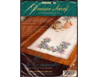 green emerald velvet dress Amazon.com: Reflections Dresser Scarf for Embroidery main image 1