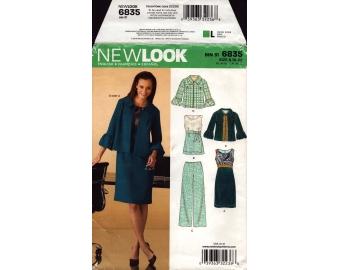 green emerald velvet dress Alex Evenings Petite Empire-Waist Gown & Bolero Jacket - Black/White main image 0