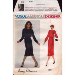 1979 Misses Loose Fitting  Blouson Dress with Skirt Button Band by Designer Jerry Silverman Uncut FF Size 12 - Vogue Sewing Pattern 2245