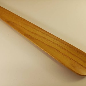 Mulberry shoe horn 20 inches. Laser engraving.