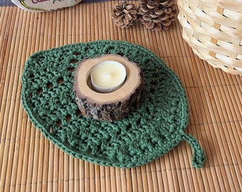Mantel individual de encaje bohemio con hojas de cerezo, adorno de ganchillo de algodón Oeko-Tex, color verde bosque, idea de regalo