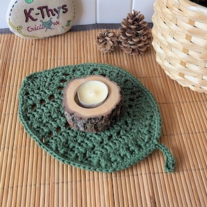 CHERRY LEAF boho lace leaf placemat, Oeko-Tex cotton crochet decoration, forest green, gift idea