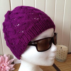 Hand knitted HERMIONE hat for women, magenta purple, oeko-tex acrylic, gift for her, gift for teenager, mom gift, knitted gift