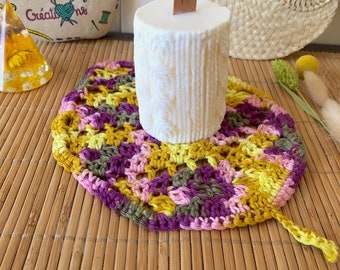 CHERRY LEAF boho lace leaf doily, crochet decoration in 100% Oeko-Tex cotton, yellow multicolored rainbow