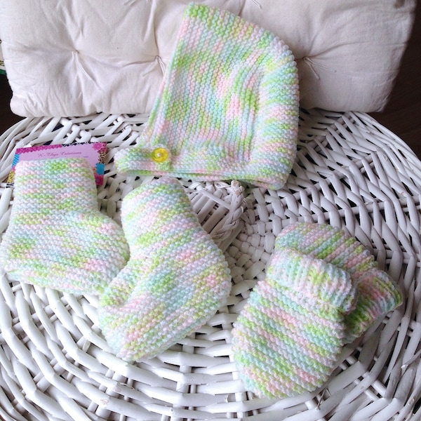 Ensemble naissance layette PRINTEMPS béguin, chaussons et moufles, tricot artisanal, cadeau de naissance bébé, neon fluo pop