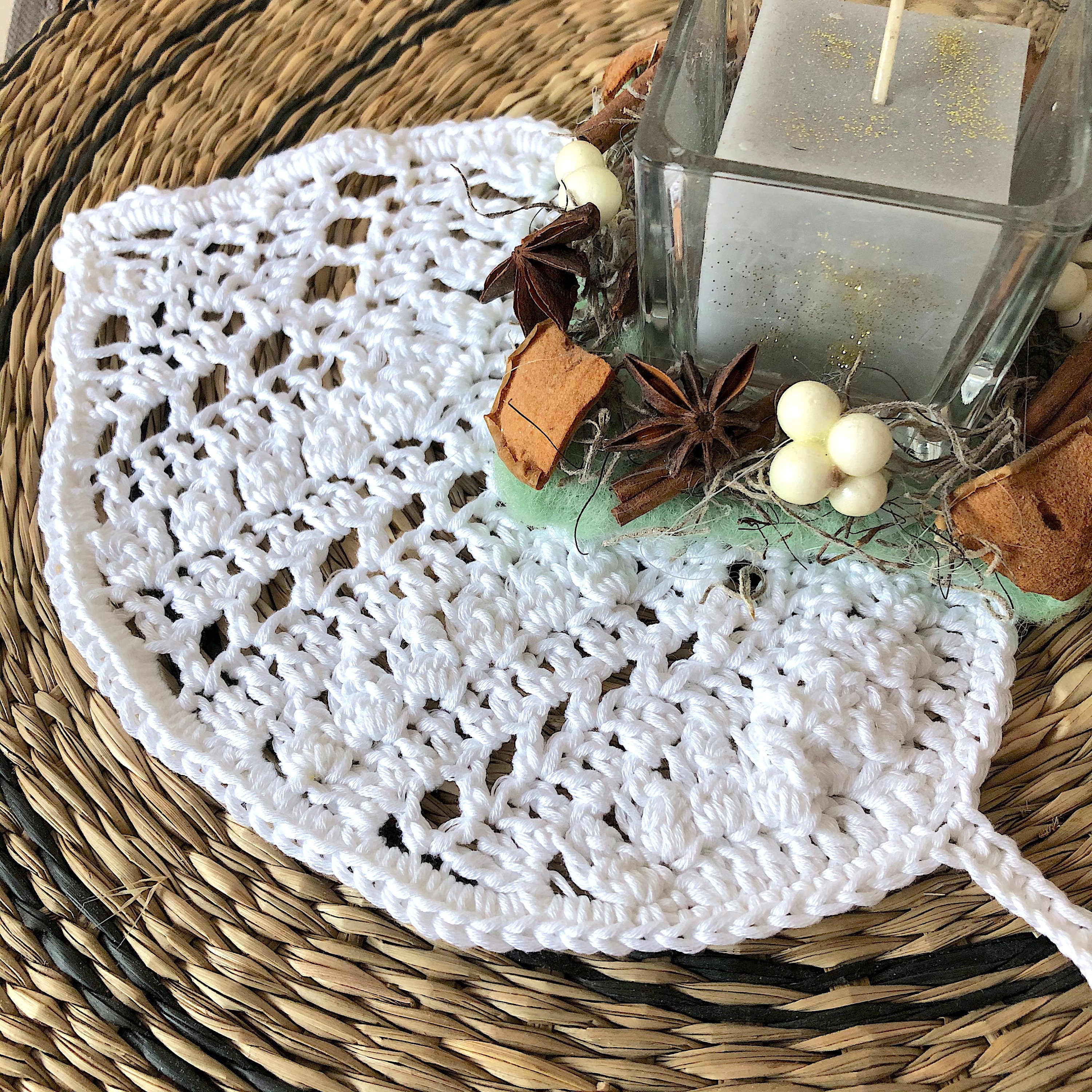 Napperon Feuille Dentelle Bohème Cherry Leaf, Décoration Au Crochet en Coton Mercerisé Oeko-Tex, Bla