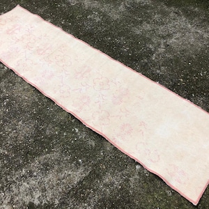 Vintage Rug 1.5 X 5.6 ft Pink rug Runner Rug Corridor Rug Hallway Rug 18” X 68” Entryway Rug Pastel Color Rug Bohomian Rugs overdyed rug